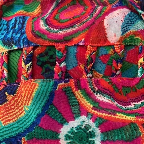 🔥🔥Xtaren Multicolored Top size M - Picture 7 of 7